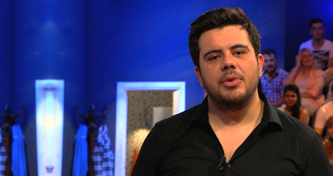  Eser Yenenler  ortada kaldı - Resim: 4