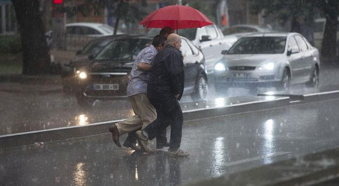 Meteoroloji saat verdi! Kabusu yaşayan Düzce için de uyarı var - Resim: 2