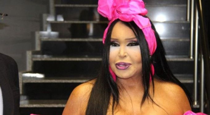 Bülent Ersoy'u havaalanında unuttular! Diva 'aç kaldım' deyip bastı gitti - Resim: 3