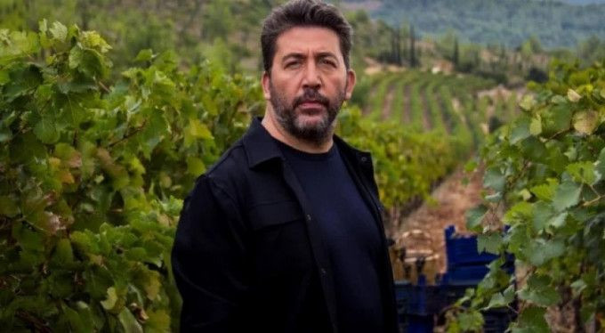 Psikolojik şiddet ve taciz iddialarına Emre Kınay'dan jet açıklama geldi - Resim: 1