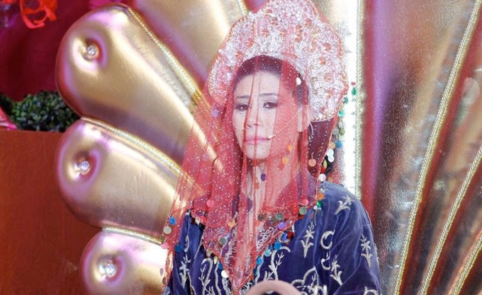 Caner Berke aşk görüntüleri Esra Erol kına yaktı Berke kimdir? - Resim: 2