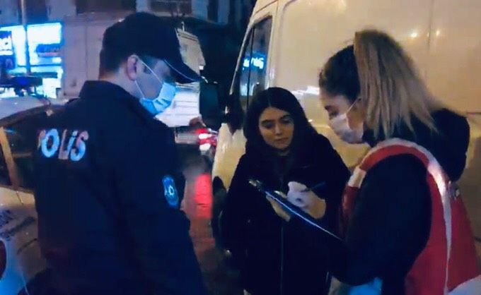 Sokağa çıkanın gözünün yaşına bakılmadı! O genç kız 3 bin lira ceza yedi - Resim: 3