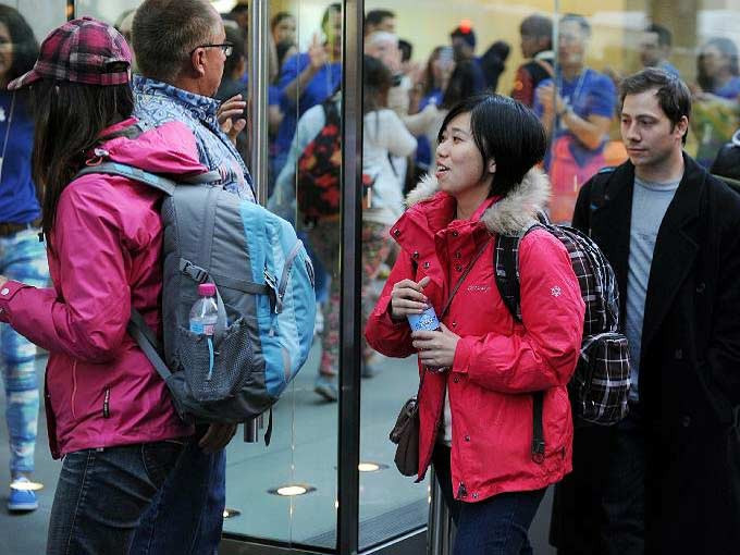 Yeni iPhone kaç paradan satışa çıktı - Resim: 1