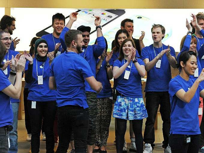 Yeni iPhone kaç paradan satışa çıktı - Resim: 2