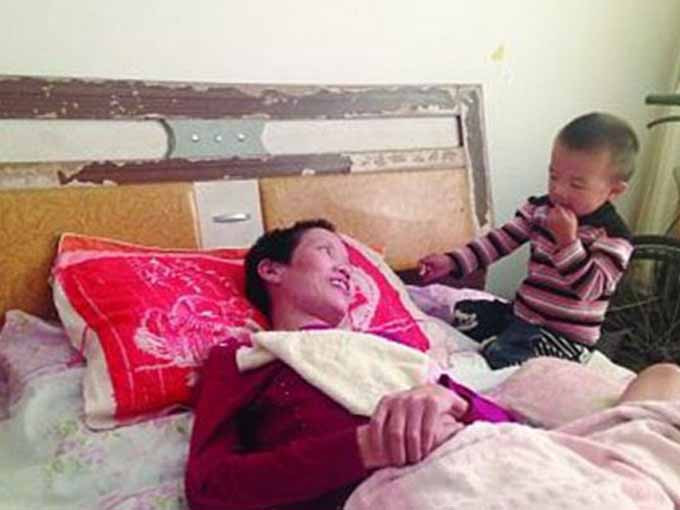 Annesini kuş gibi besledi - Resim: 3