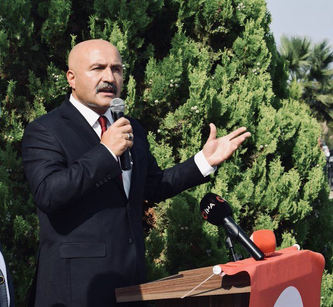 Samsun'da İYİ Parti Milletvekili Erhan Usta'ya meşaleli karşılama yangına neden oldu! - Resim: 1