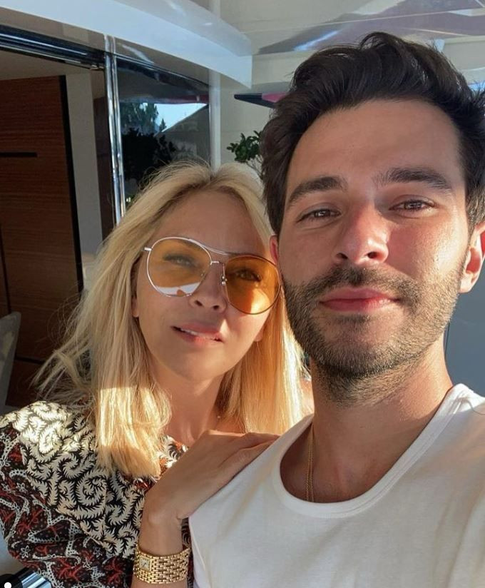 Aygün Aydın Hakan Sabancı'dan vazgeçti yüzük taktı 'Arzu Sabancı şükür duasında' - Resim: 3