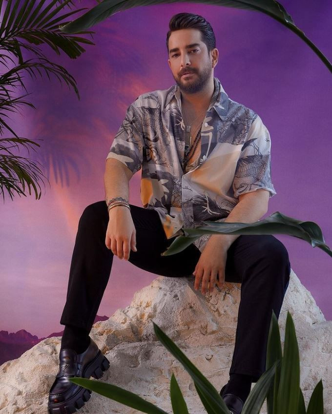 Enis Arikan korona oldu! 'Sezen Aksu uyurken' Ezgi Mola'yla gizlice çekmişler... - Resim: 1