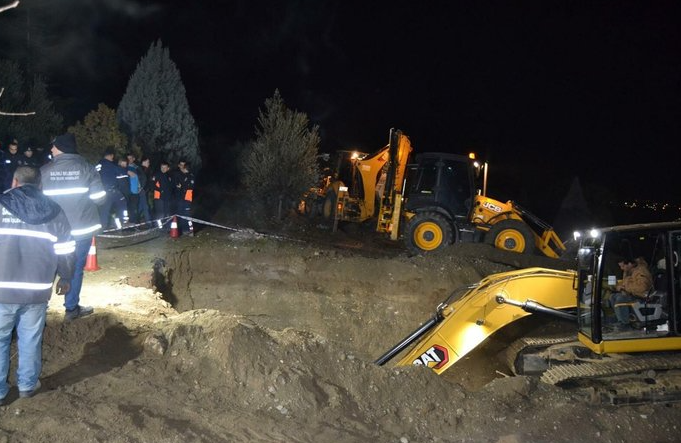 Manisa'da kuyu faciası! Baba ile oğlu öldü yeni detaylar çıktı: Son sözü bu olmuş... - Resim: 4