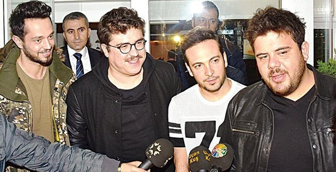 Kaybedenler Kulübü:  Murat Boz ve Eser Yenenler - Resim: 3