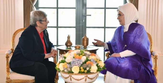 Külliye'de içince mest oldu tarifini de aldı! İşte esrarlı içecek - Resim: 1