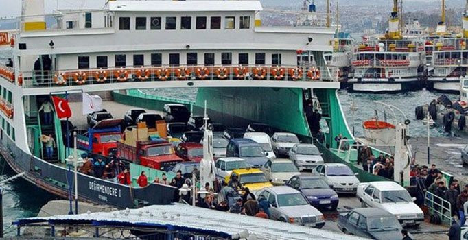 Muavin rezaleti! İstanbul'da feribotta hava aldırma bahanesiyle dışarı çıkarıp bakın ne yaptı - Resim: 1