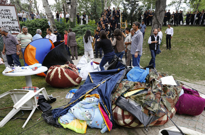 Ankara'daki 'Gezi' çadırları toplatıldı - Resim: 3