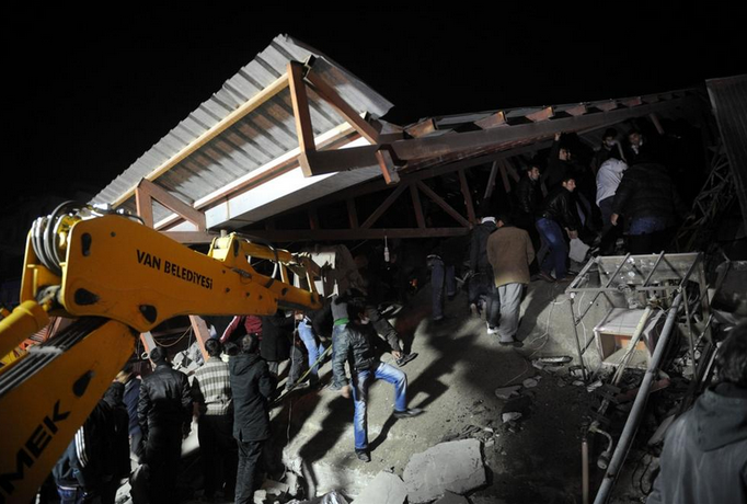 Van Depremi'nin ikinci yıldönümü - Resim: 3