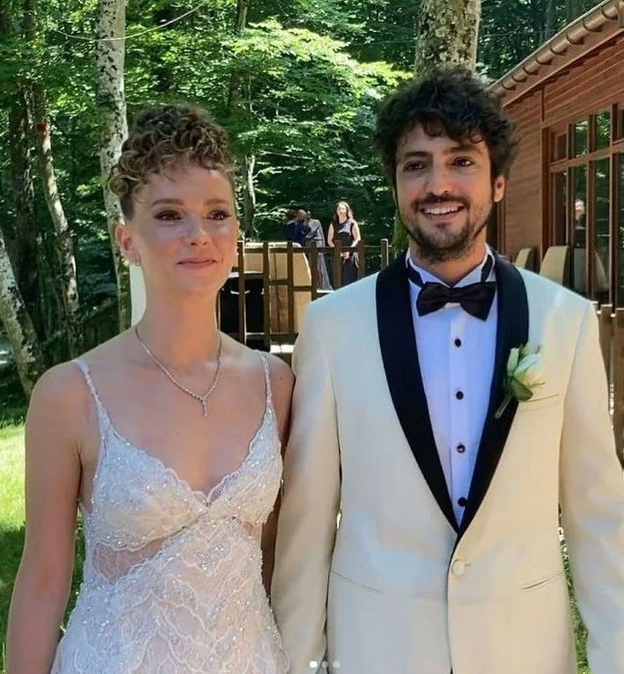 'Mucize Doktor Ali' evlendi! Taner Ölmez ve Ece Çeşmioğlu düğününden ilk görüntüler... - Resim: 2