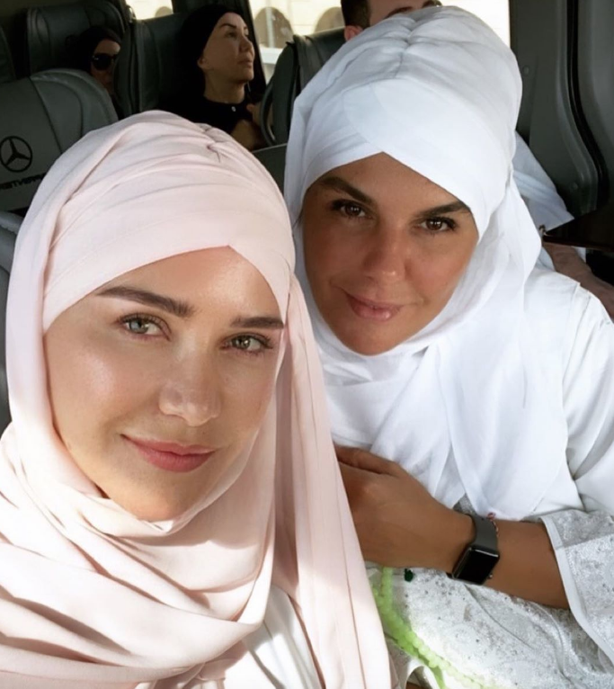 Aslı Şen tesettüre girip Umre'ye gitti tepki gösterenlere yanıtı olay oldu - Resim: 3