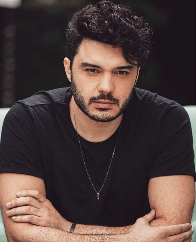 İlyas Yalçıntaş hastalık açıklamasıyla sevenlerini korkuttu: ''Ramsay Hunt'' sendromuna yakalandı! - Resim: 1