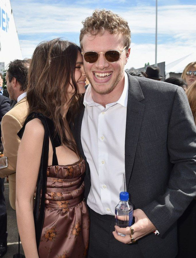 Emily Ratajkowski hamile olduğunu çıplak pozlarla duyurdu! - Resim: 2