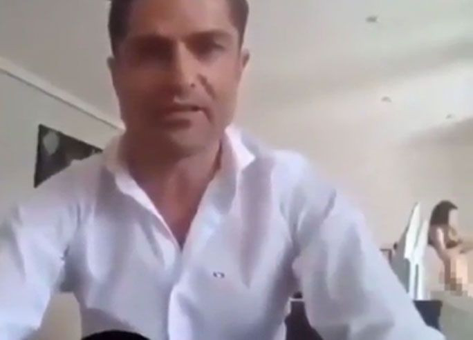 Televizyon canlı yayınında çıplak göründü yasak aşkı ifşa etti! - Resim: 2