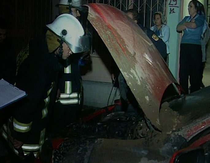 İzmir'de molotoflu saldırı! - Resim: 4