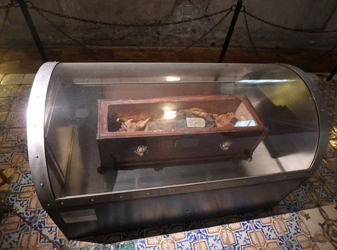 Tüyler ürpertici olay! Uyuyan güzel uyandı! - Resim: 4