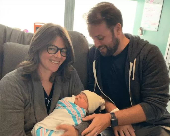 Banyoda şok görüntü: Ünlü sunucu Kasie Hunt, kocasının müdahalesiyle doğurdu - Resim: 2