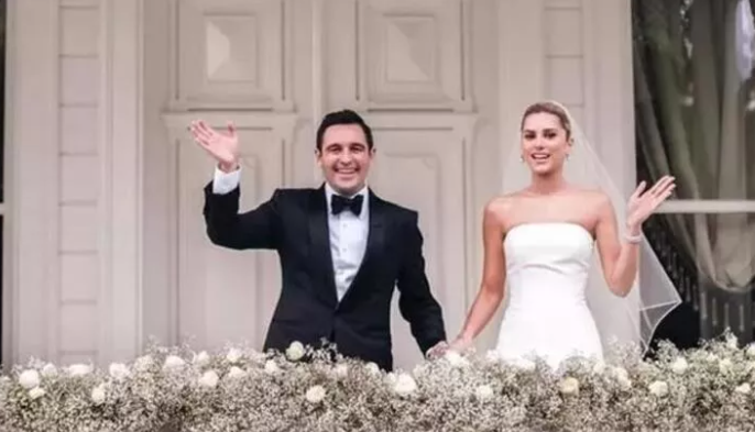 Hamilelik pozu kadar üzerindeki elbise de olay oldu! Hacı Sabancı ile Nazlı Sabancı'dan dikkat çeken fotoğraf - Resim: 3