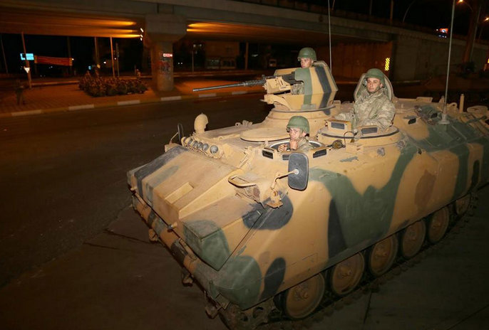 Kobani olayları askeri kışladan çıkardı - Resim: 2