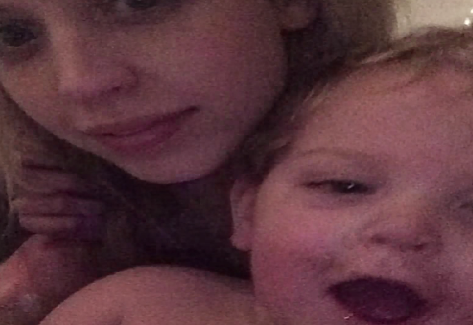 Ailesiyle birlikte fotoğraf çekti fotoğrafı görünce şoke oldu - Resim: 3