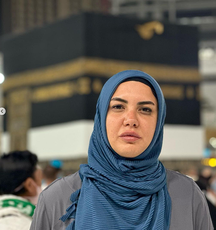 'Umre' fotoğrafı bir anda gündeme oturdu! Fulya Öztürk'ten açıklama - Resim: 2