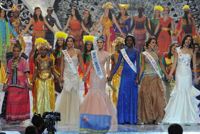 Dünyanın en güzeli Filipinler'den çıktı - Resim: 2