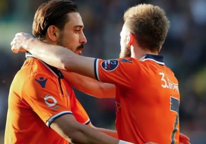 Fenerbahçe Başakşehir'in iki yıldızıyla anlaştı - Resim: 1