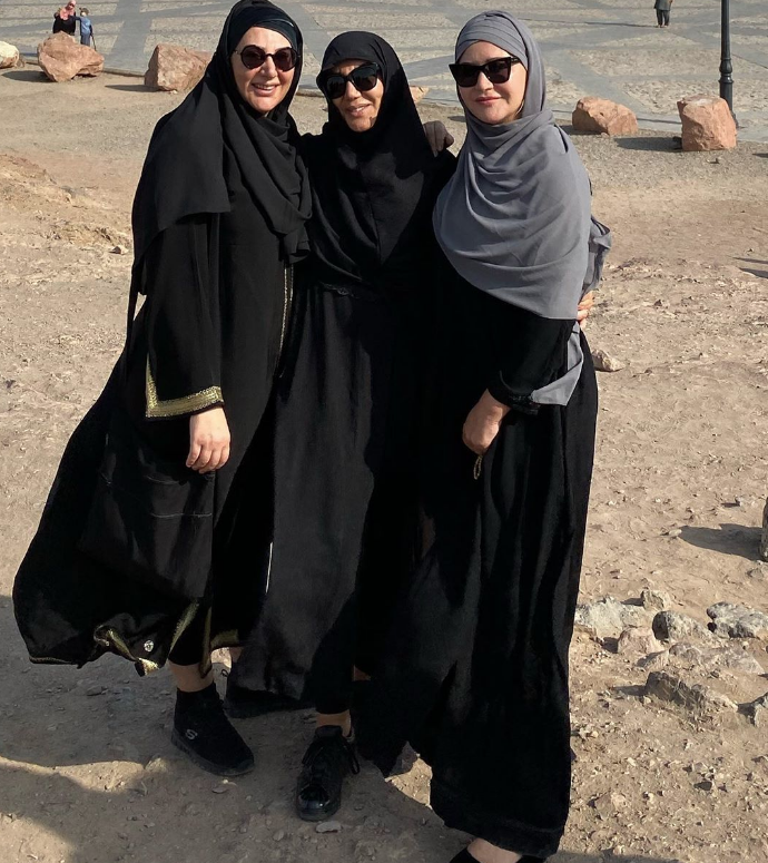 Aslı Şen tesettüre girip Umre'ye gitti tepki gösterenlere yanıtı olay oldu - Resim: 2