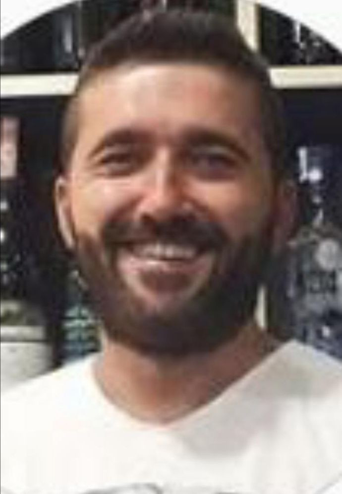 Bakırköy'de yok böyle kaza! Çarptığı aydınlatma direğini yerinden söktü - Resim: 4