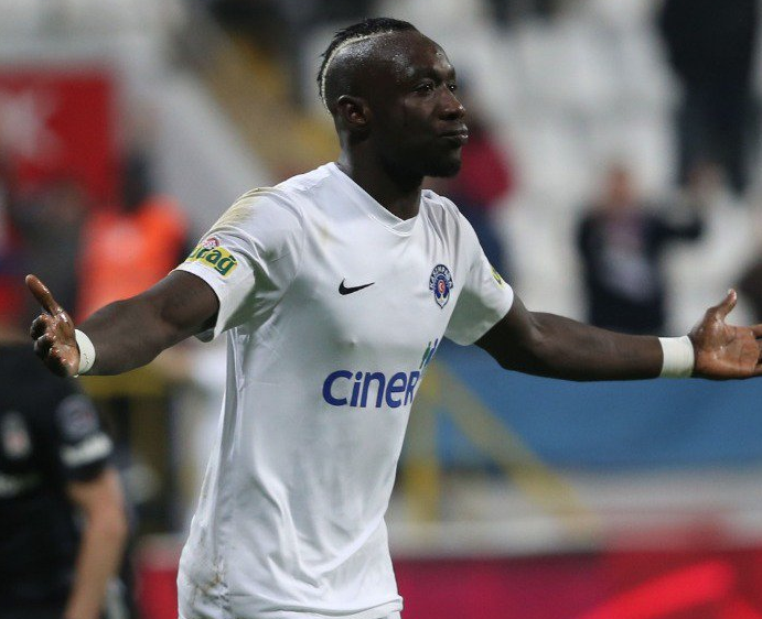 Diagne Galatasaray'da! Bonservis parası dudak uçuklattı - Resim: 2