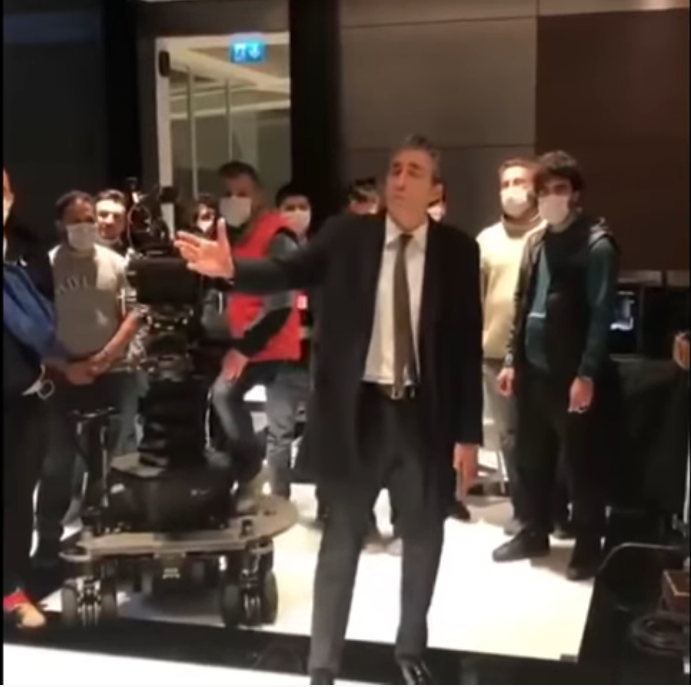 Gel Dese Aşk ekibiyle video çeken Erkan Petekkaya'dan tuzu kuru açıklama - Resim: 2