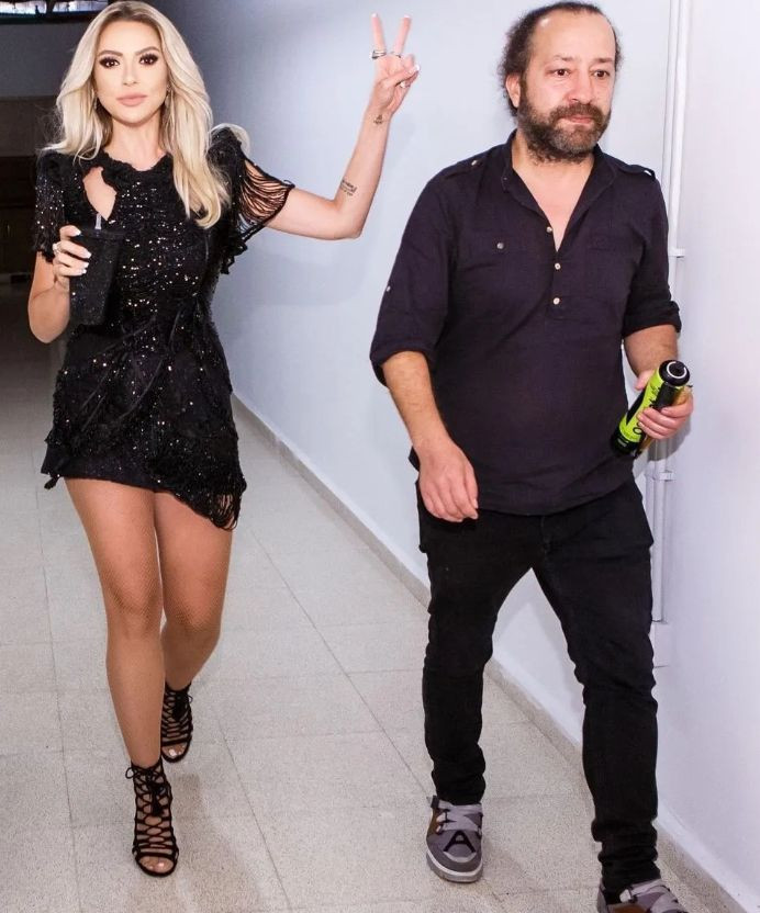 Hadise yine ortalığı salladı Mini elbisesi gündem oldu! - Resim: 3