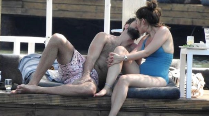 Eda Ece set arasında aşkına koştu Yasak Elma'nın Yıldız'ının öpüşmesi olaydı - Resim: 3