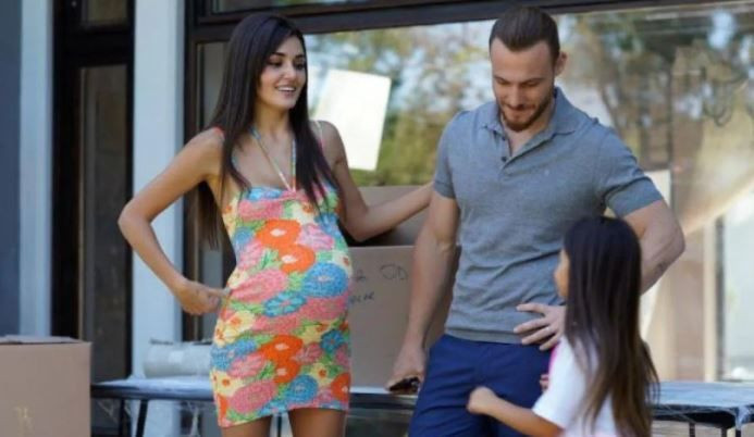 Fox Tv Sen Çal Kapımı final bölümünde sürpriz son Hande Erçel 'in hamile hali - Resim: 2