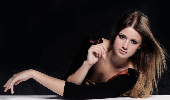 Gizem Karaca'nın olaylı gecesi zil zurna sarhoş oldu otelden kovuldu - Resim: 2