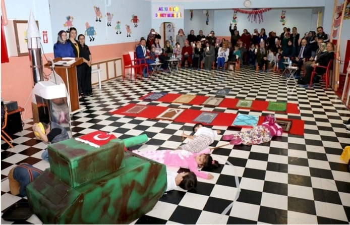 Çocuklar 15 Temmuz'u canlandırdı - Resim: 2