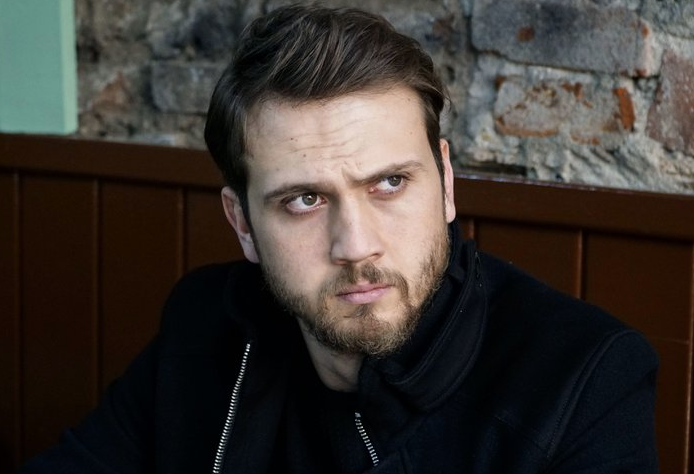 Çukur'un kilit ismi kadrodan ayrıldı veda mesajı izleyiciyi çıldırttı - Resim: 1