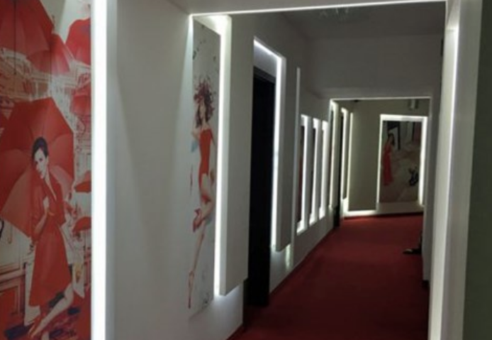 Kameralı seks başkenti Bükreş! Yaptıkları işi aileleri bilmiyor - Resim: 2