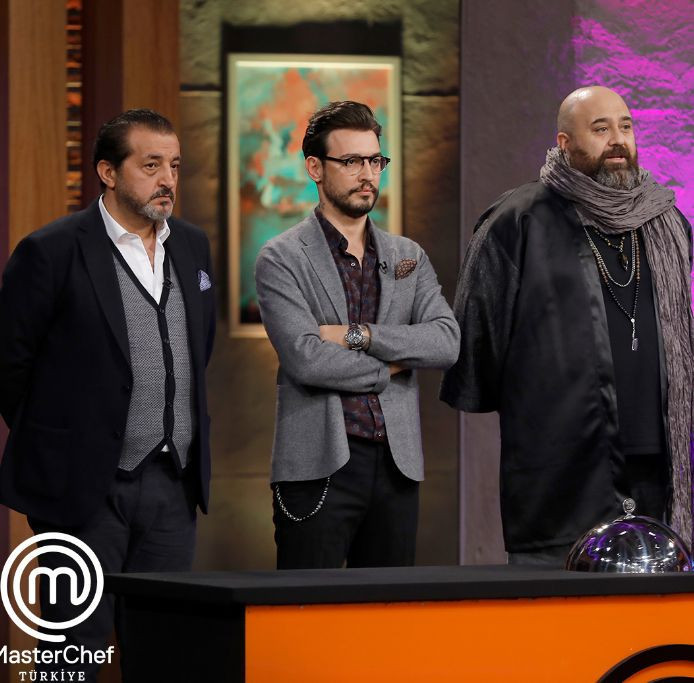 MasterChef'te büyük hata! Yarışmacı o hareketi yapınca Somer Şef ağzını açtı! - Resim: 1