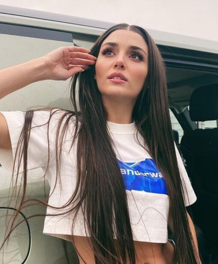 Hande Erçel akımdan geri kalmadı ‘yok gibi kaşlarıyla’ paylaşım yaptı! Erçel’in yeni stili beğenilmedi - Resim: 2