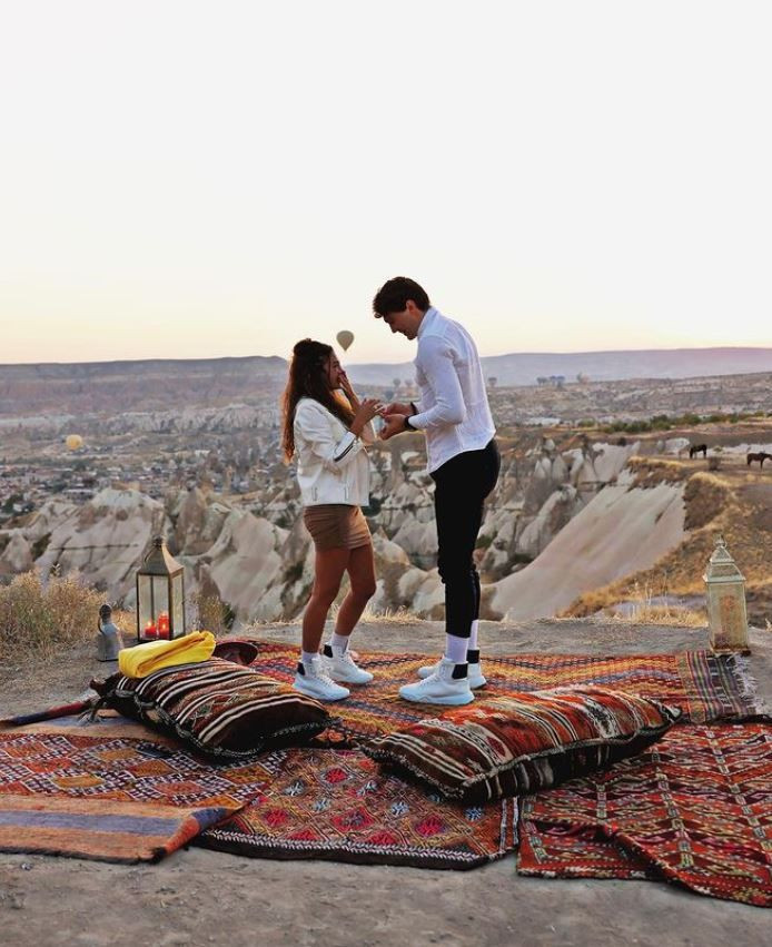 ATV Hercai'nin Reyyan'ı Ebru Şahin ve Cedi Osman evleniyor Kapadokya'da evlilik teklifi - Resim: 4