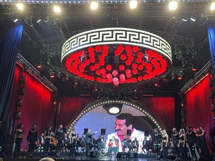 İbrahim Tatlıses 12 yılın ardından ilk konserini verdi! Sosyal medyada 'detone' tepkisi - Resim: 4