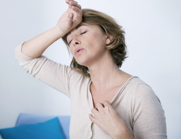 Elleri ve ayakları aşırı terleyenlere iyi haber! Terlemenin çaresi bulundu - Resim: 3