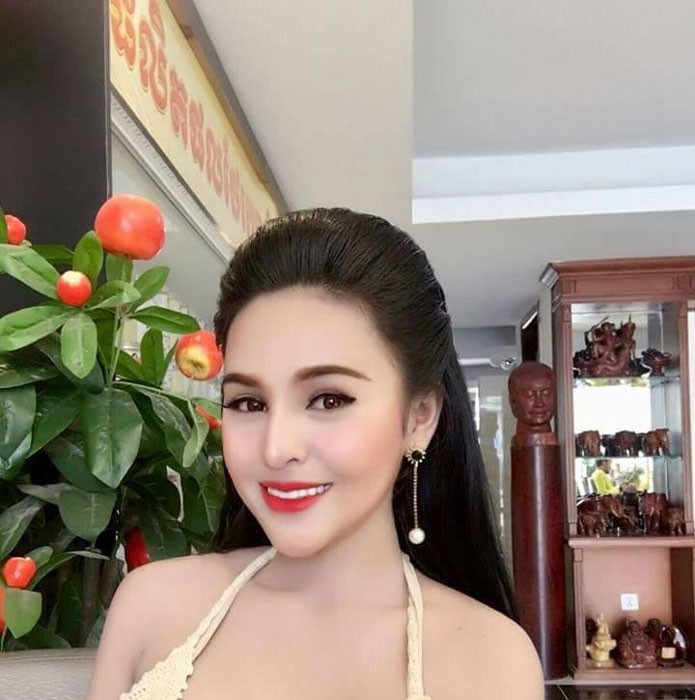 Seksi olmak başına bela oldu! Devlet onu yasakladı - Resim: 3