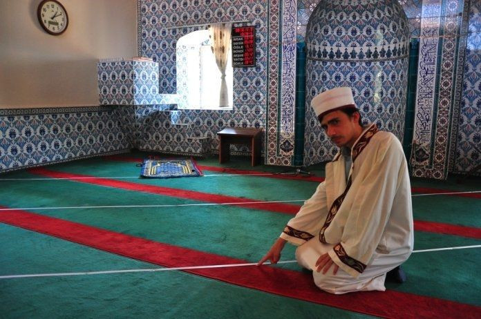 İmam kıblenin yanlış olduğunu fark etti! 67 yıllık hata düzeltildi - Resim: 1